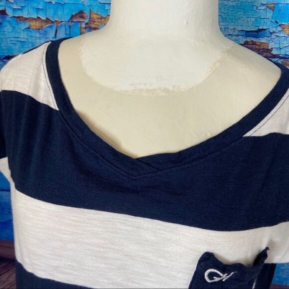 Gilly Hicks blue white lightweight tee xs s - Picture 3 of 8